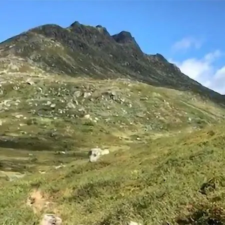 4 Bedroom Awesome In *