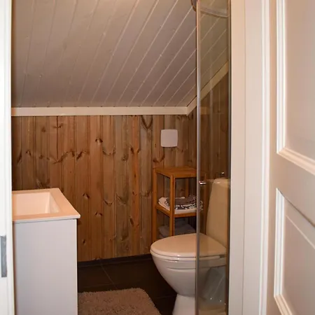 4 Bedroom Cozy In