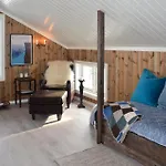 4 Bedroom Awesome In * Eggedal