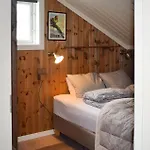 4 Bedroom Awesome In